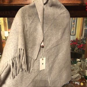 100% Cashmere Wrap